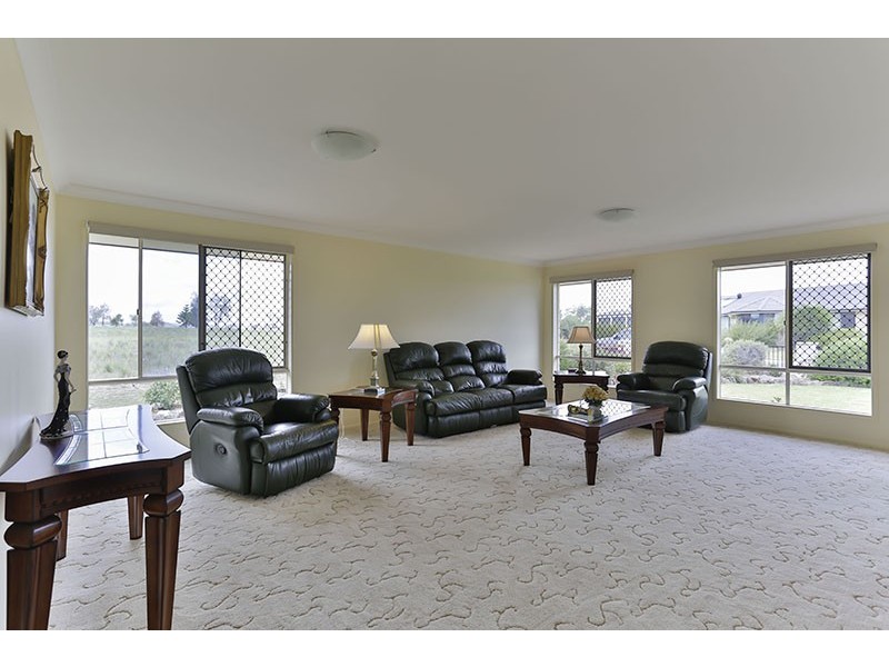 51 Ashford Drive, Wyreema QLD 4352