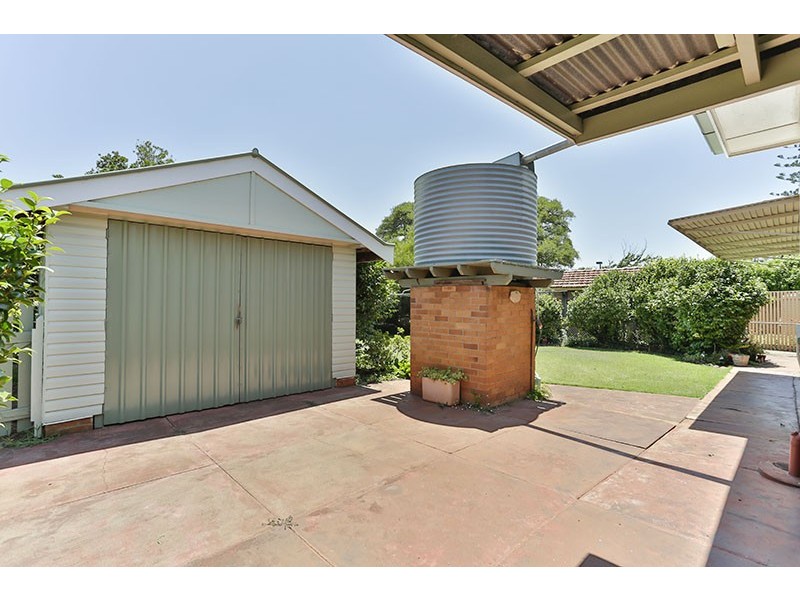 1B Wallace Street, Newtown QLD 4350