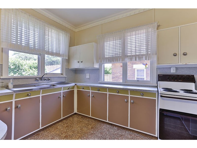 1B Wallace Street, Newtown QLD 4350