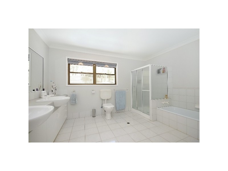 32 Riethmuller Road, Glenvale QLD 4350