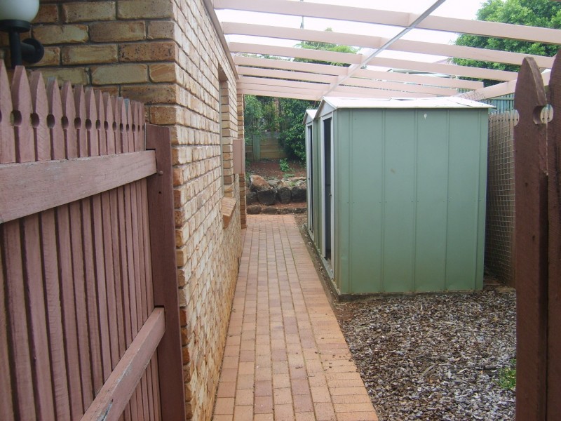 48 Lorraine Crescent, Centenary Heights QLD 4350