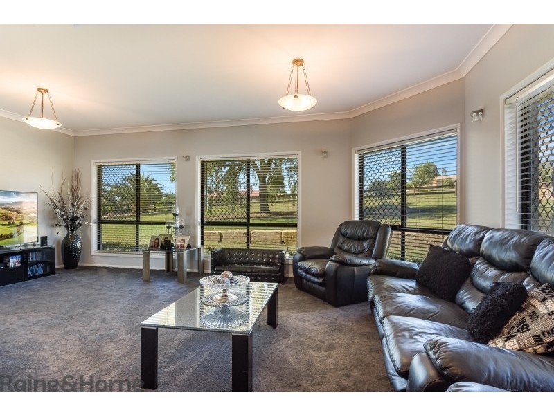 1 Tarranganda Court, Glenvale QLD 4350