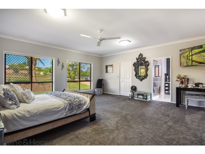 1 Tarranganda Court, Glenvale QLD 4350
