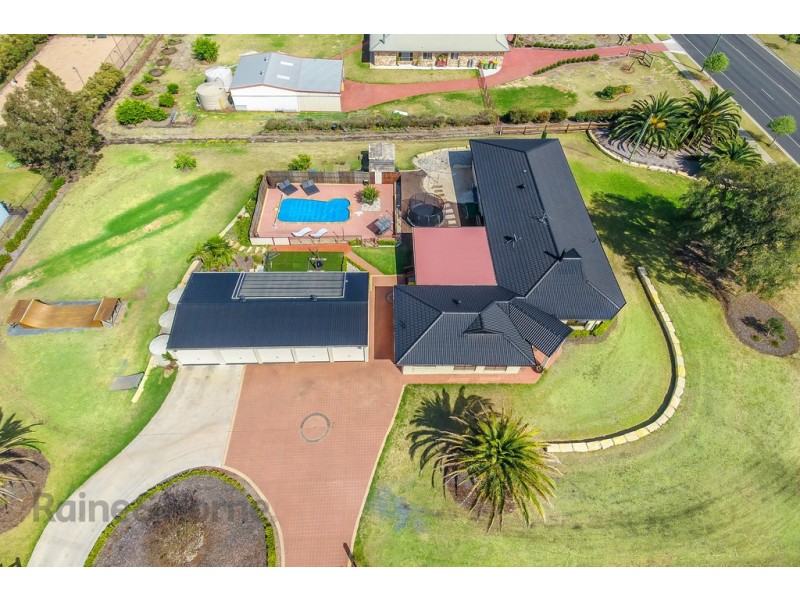 1 Tarranganda Court, Glenvale QLD 4350
