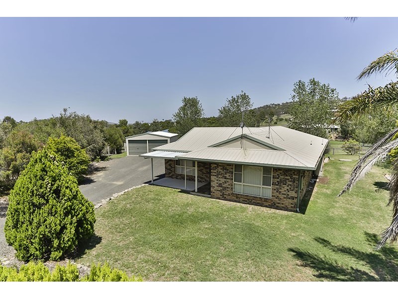 10 Windorah Close, Glenvale QLD 4350
