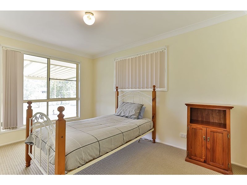 10 Windorah Close, Glenvale QLD 4350