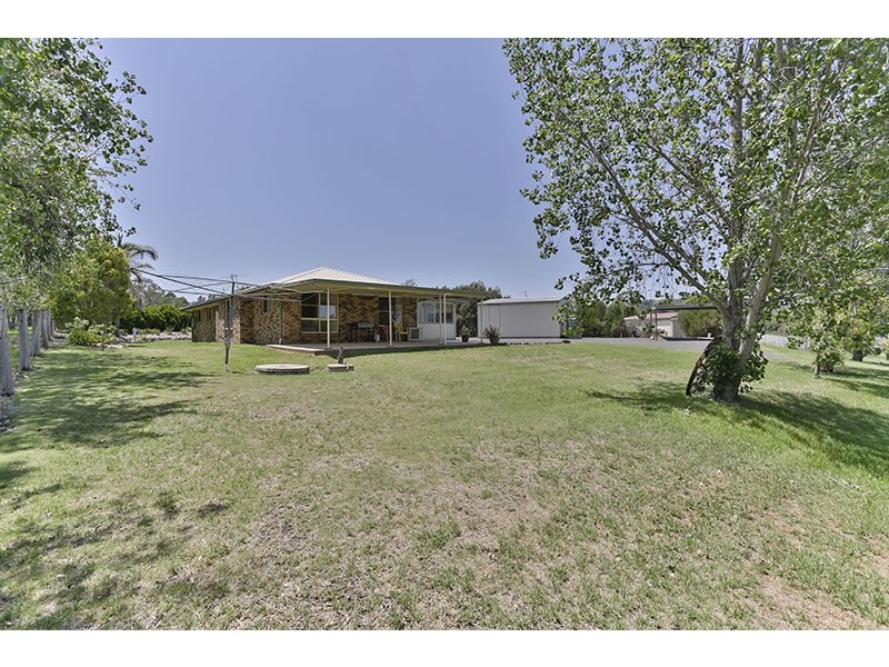 10 Windorah Close, Glenvale QLD 4350