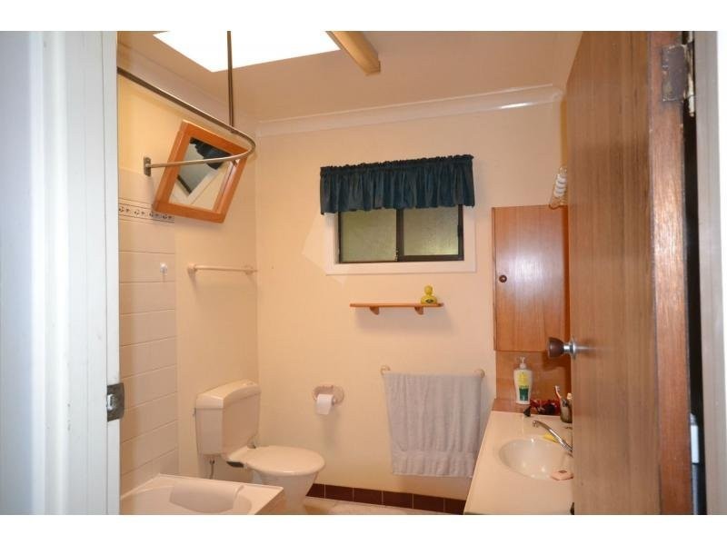 4 Ramsay Road, Glenvale QLD 4350