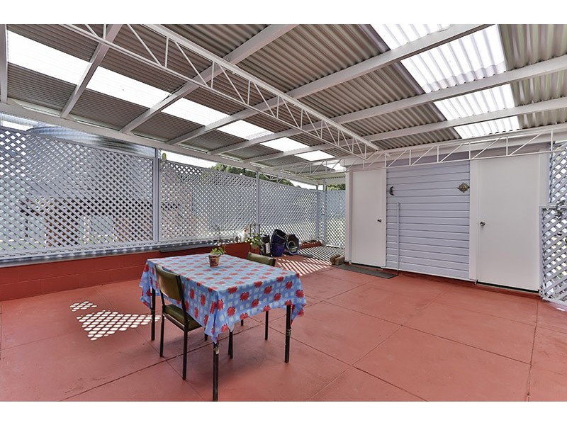 31 Welcombe Avenue, Rockville QLD 4350