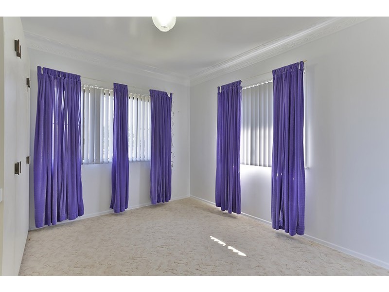 31 Welcombe Avenue, Rockville QLD 4350