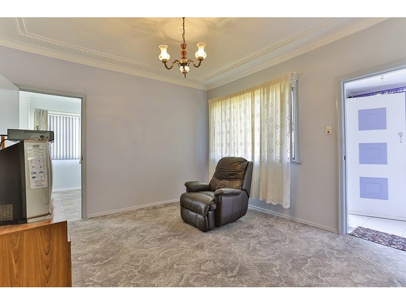 31 Welcombe Avenue, Rockville QLD 4350