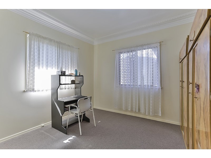 31 Welcombe Avenue, Rockville QLD 4350