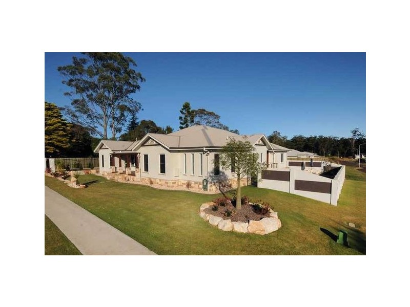 451 Mackenzie Street, Middle Ridge QLD 4350