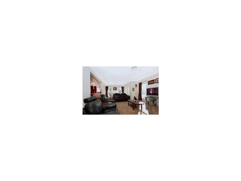 451 Mackenzie Street, Middle Ridge QLD 4350