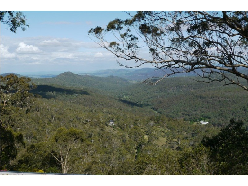 10 Burraway Court, Middle Ridge QLD 4350