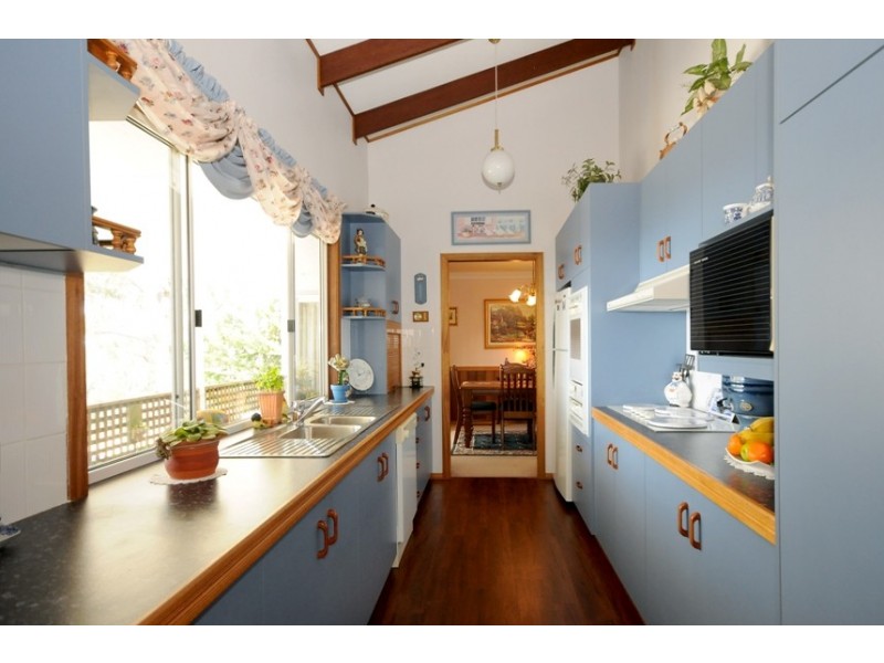 10 Burraway Court, Middle Ridge QLD 4350
