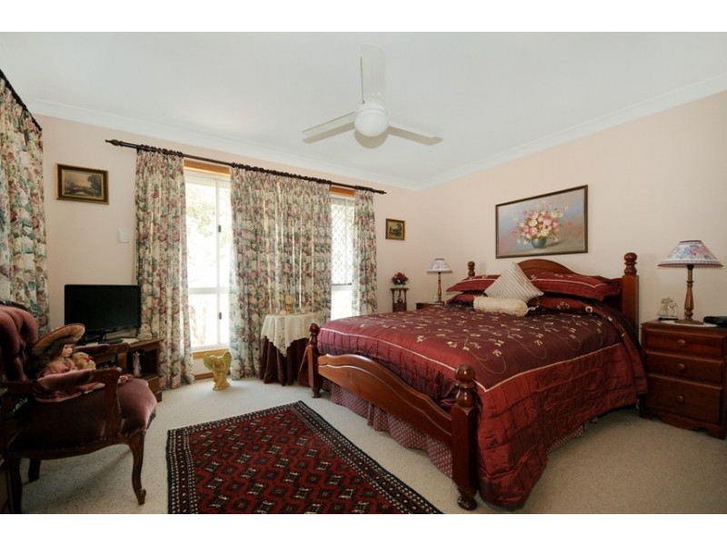 10 Burraway Court, Middle Ridge QLD 4350