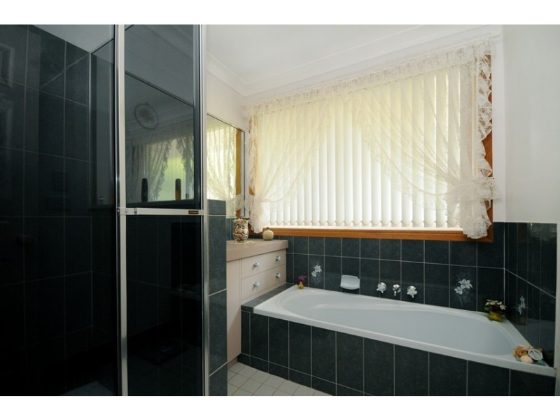 10 Burraway Court, Middle Ridge QLD 4350