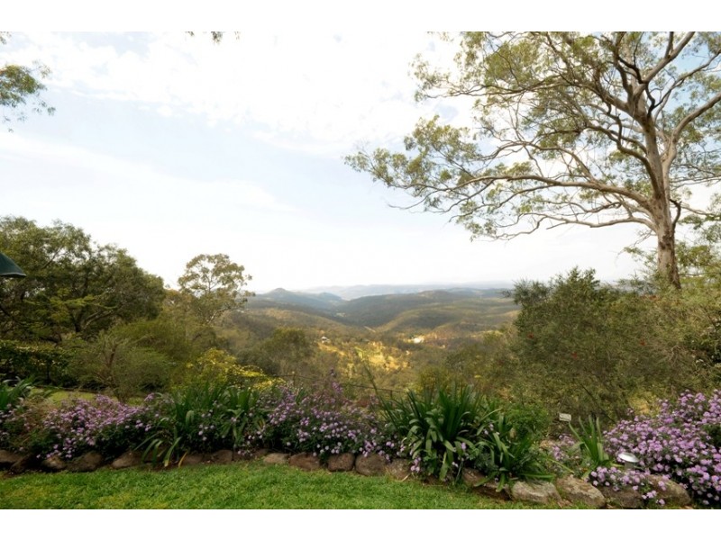 10 Burraway Court, Middle Ridge QLD 4350
