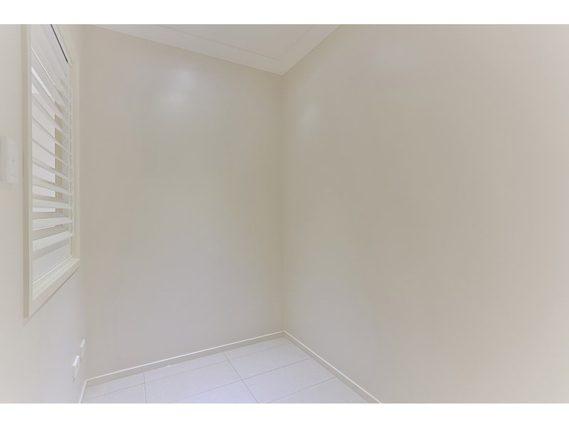 15 Rubie Court, Westbrook QLD 4350