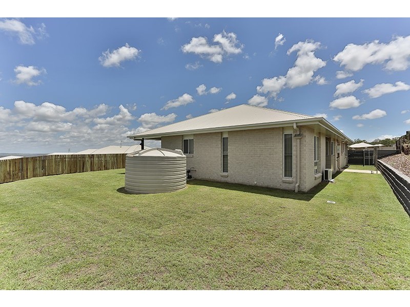 15 Rubie Court, Westbrook QLD 4350