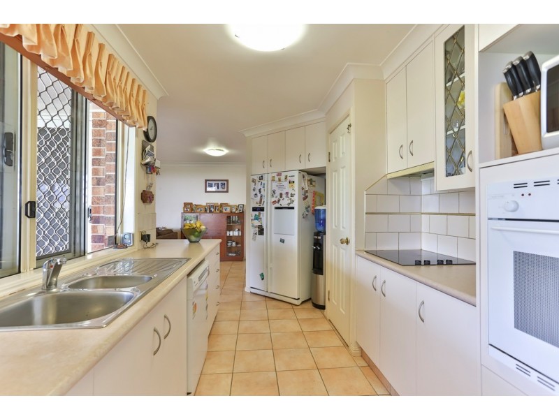 22 Degan Court, Middle Ridge QLD 4350
