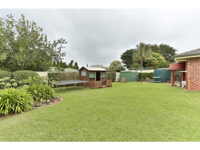 22 Degan Court, Middle Ridge QLD 4350