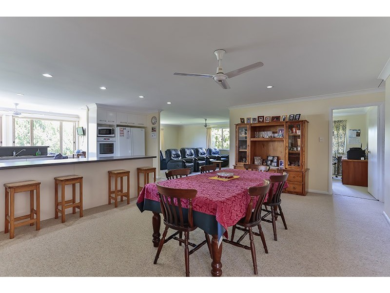 19 Parkridge Drive, Withcott QLD 4352