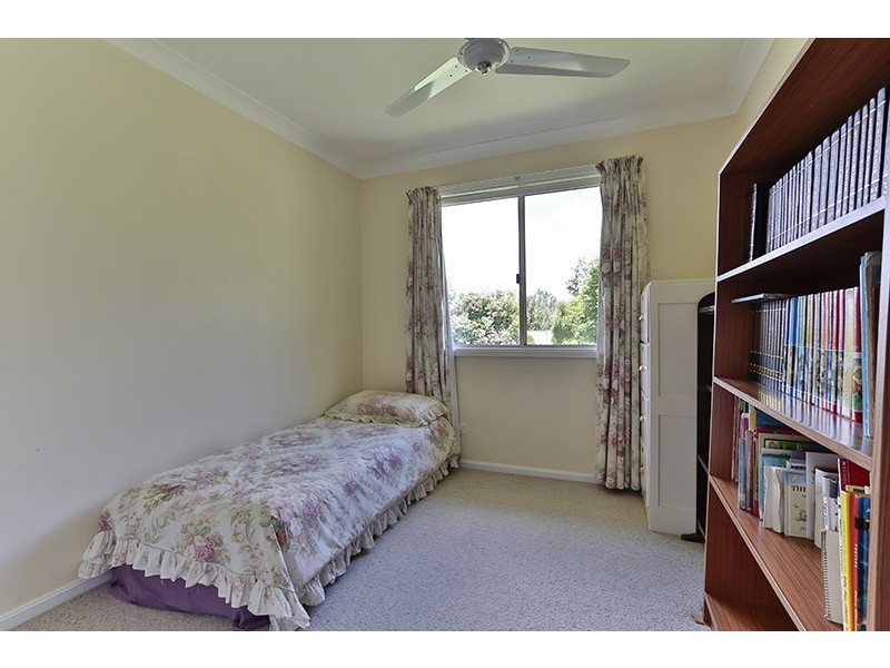19 Parkridge Drive, Withcott QLD 4352