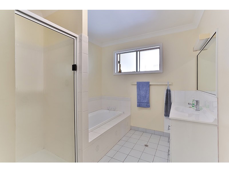 19 Parkridge Drive, Withcott QLD 4352