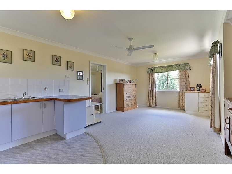 19 Parkridge Drive, Withcott QLD 4352