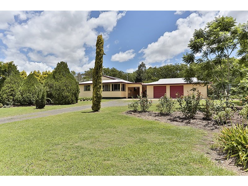 19 Parkridge Drive, Withcott QLD 4352