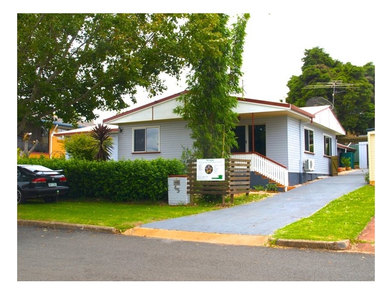 45 Noll Street, Kearneys Spring QLD 4350