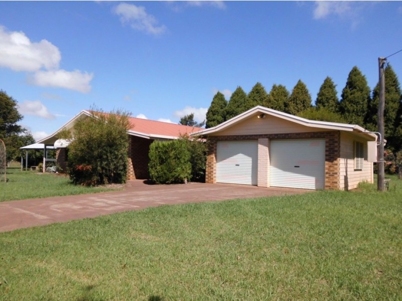 2 Rocklyn Street, Darling Heights QLD 4350