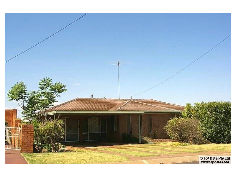 17 Wuth Street, Darling Heights QLD 4350