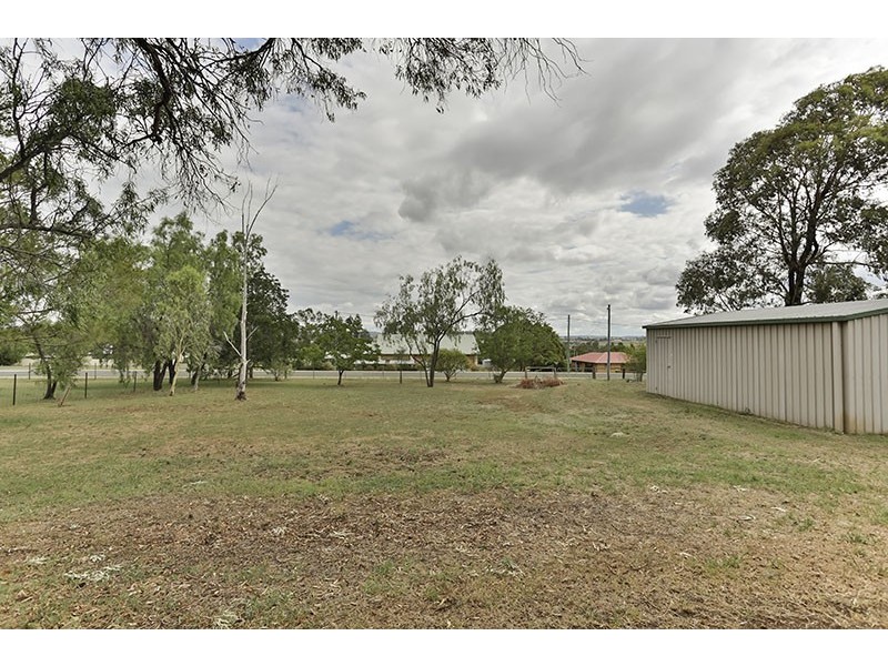 4 Gisler Street, Kingsthorpe QLD 4400