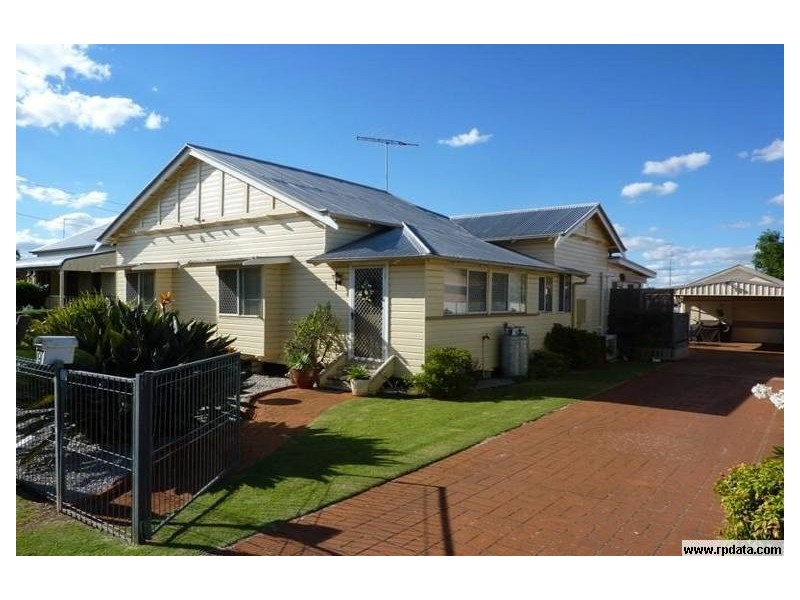 9 Wilfred Street, Harristown QLD 4350