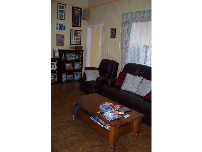 9 Wilfred Street, Harristown QLD 4350