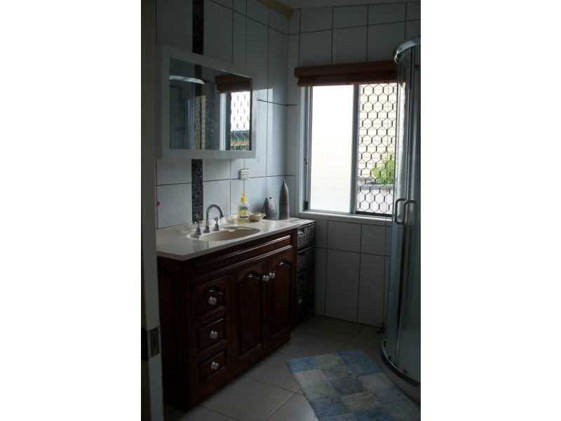 9 Wilfred Street, Harristown QLD 4350