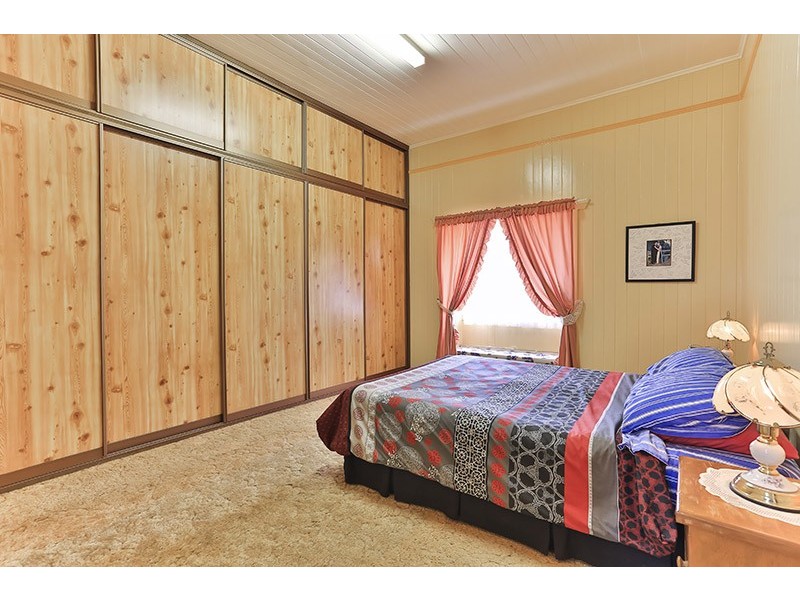 9 Wilfred Street, Harristown QLD 4350