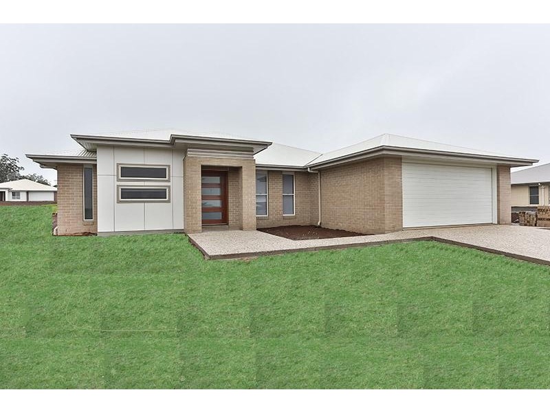 26 Tarlington Street, Middle Ridge QLD 4350