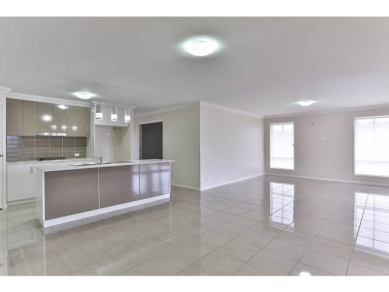 26 Tarlington Street, Middle Ridge QLD 4350