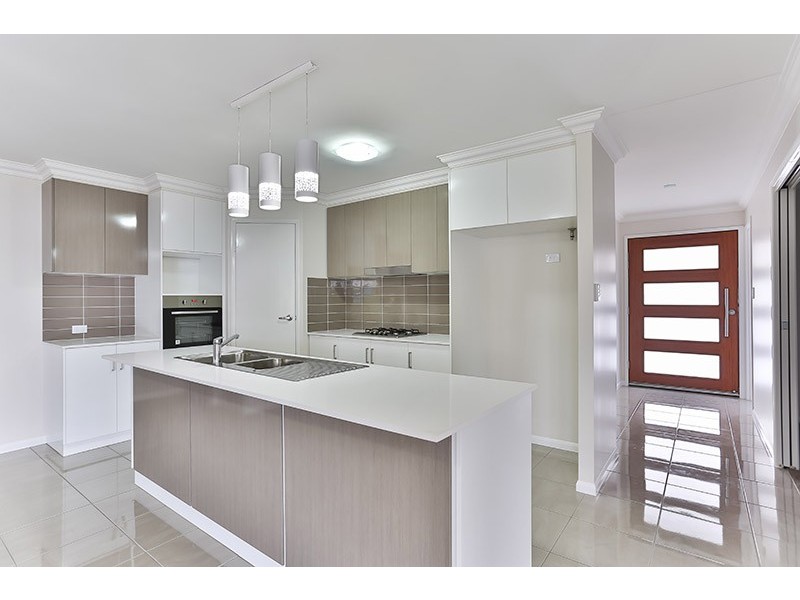 26 Tarlington Street, Middle Ridge QLD 4350