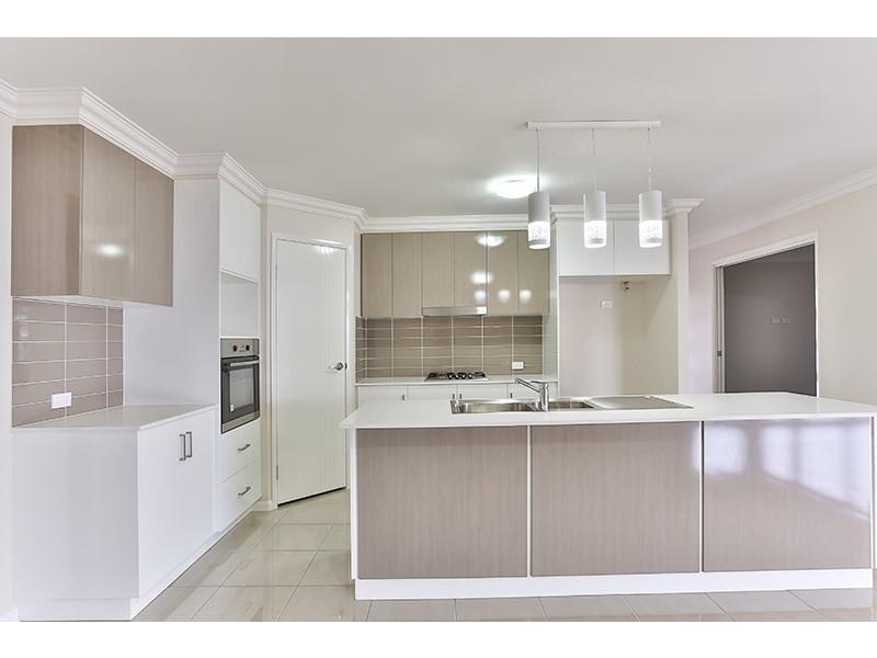 26 Tarlington Street, Middle Ridge QLD 4350