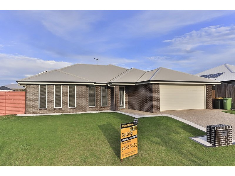 8 Plover Court, Highfields QLD 4352