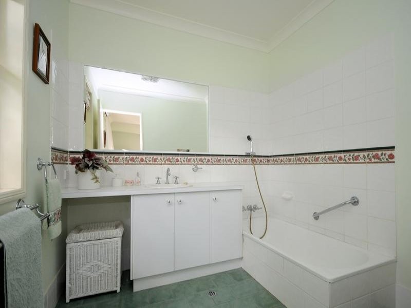 3 Kruiswijk Court, Middle Ridge QLD 4350