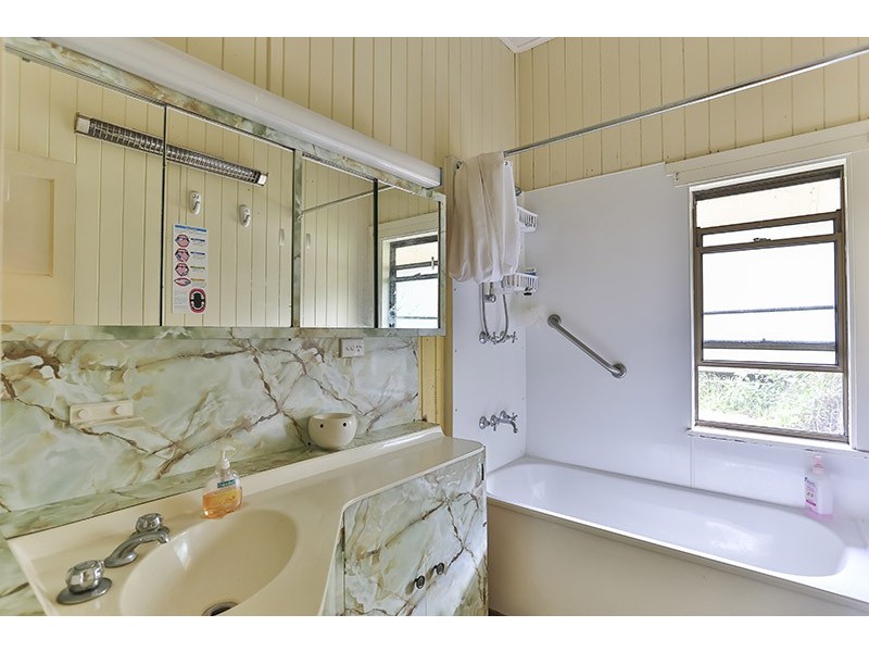 57 Anzac Avenue, Newtown QLD 4350