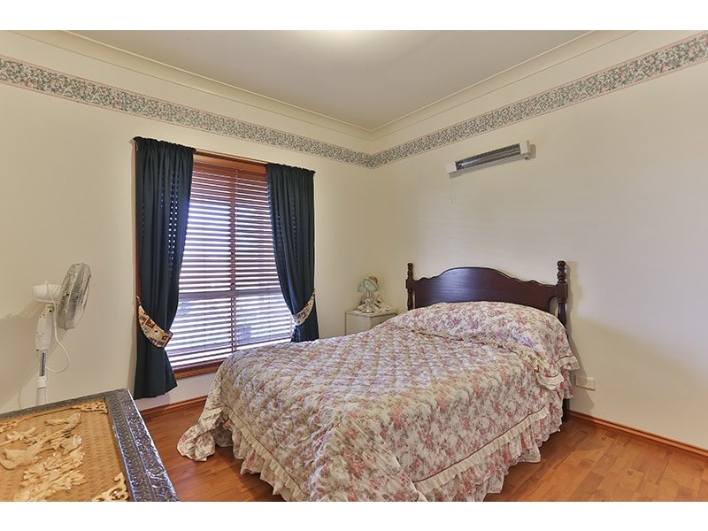 15 Darel Street, Kingsthorpe QLD 4400