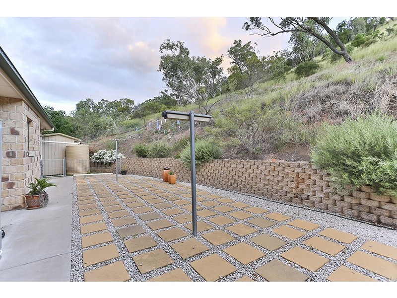15 Darel Street, Kingsthorpe QLD 4400