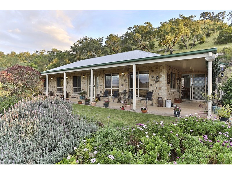 15 Darel Street, Kingsthorpe QLD 4400